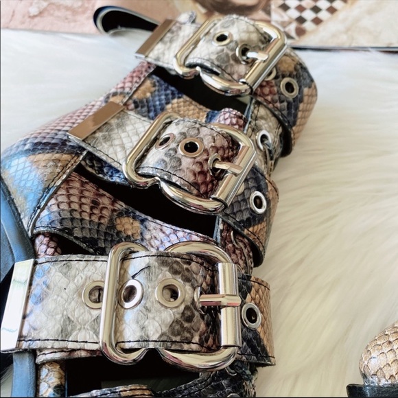 Jeffrey Campbell Caceres Bootie - Picture 3 of 9